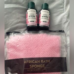 The Body Shop British Rose Set with Pink Exfoliating Bath Sponge
